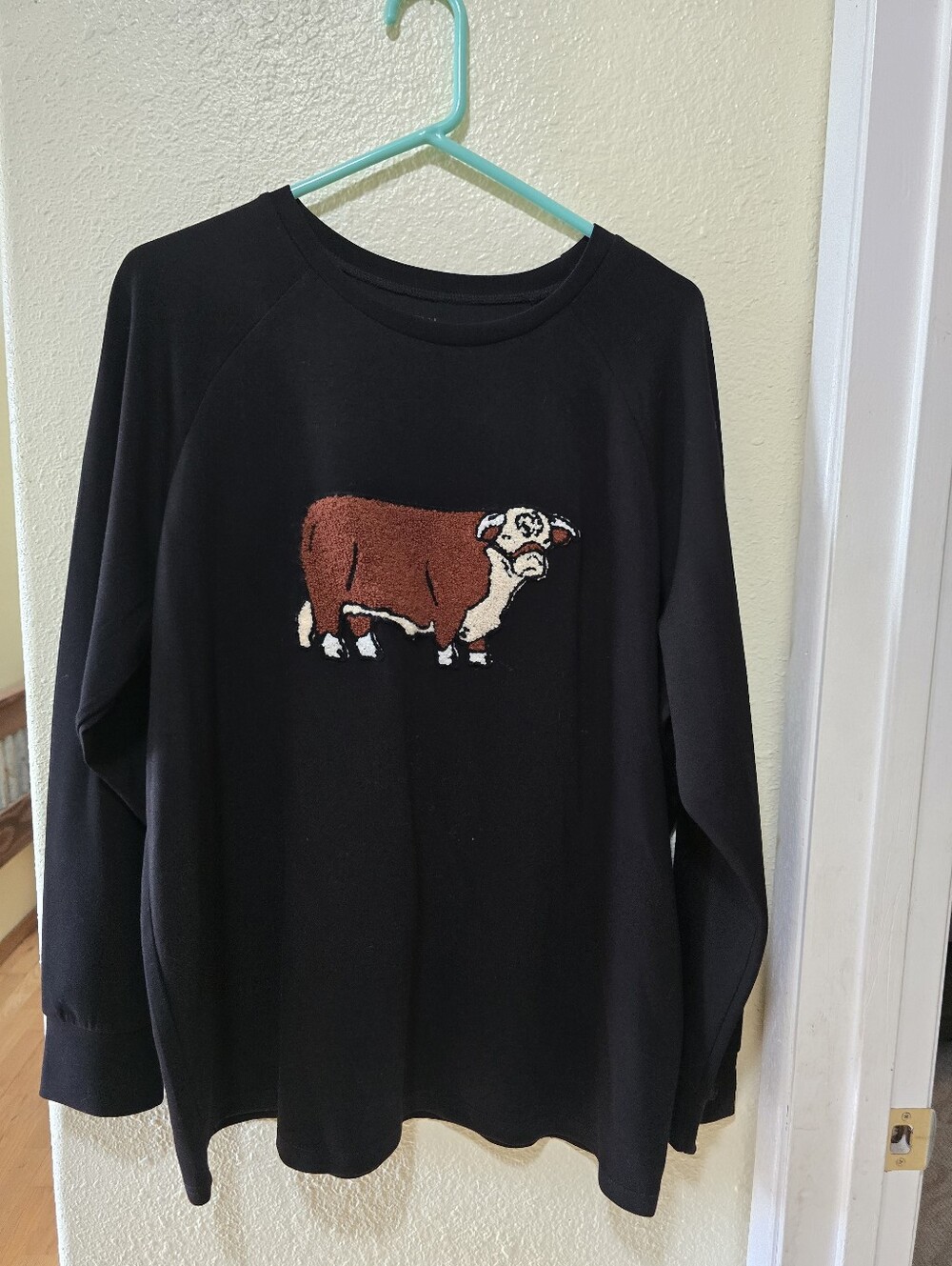 2 Fly Black Sweatshirt with Cow Embroidered Patch
